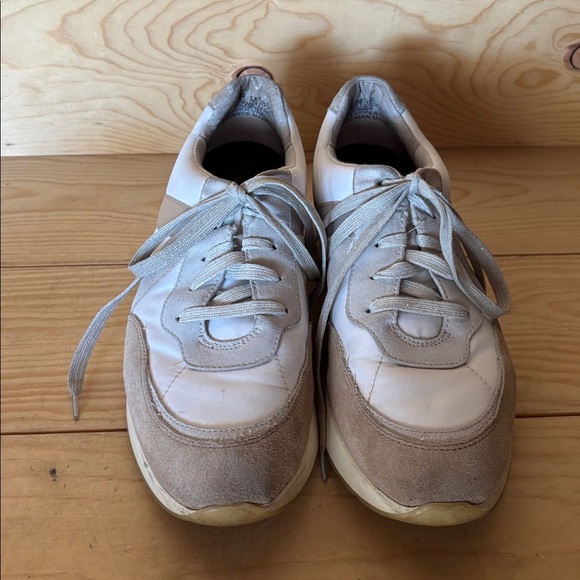 Munro Piper Women's Sneakers in White and Tan - Picture 4 of 8